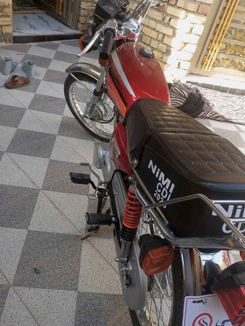 السلام عليكم دراجه نامه موديل (2027) للبيع جديده توه طالعه من الوكيل الدراجه خير من الله مابيه نقص برغي اوراق كله شغاله تضرب هندر وتطلع  المكان بابل ابي غرق للاستفسار (***********) وموجود على الفيس السعر (825) وبيه مجال حك الجيه
