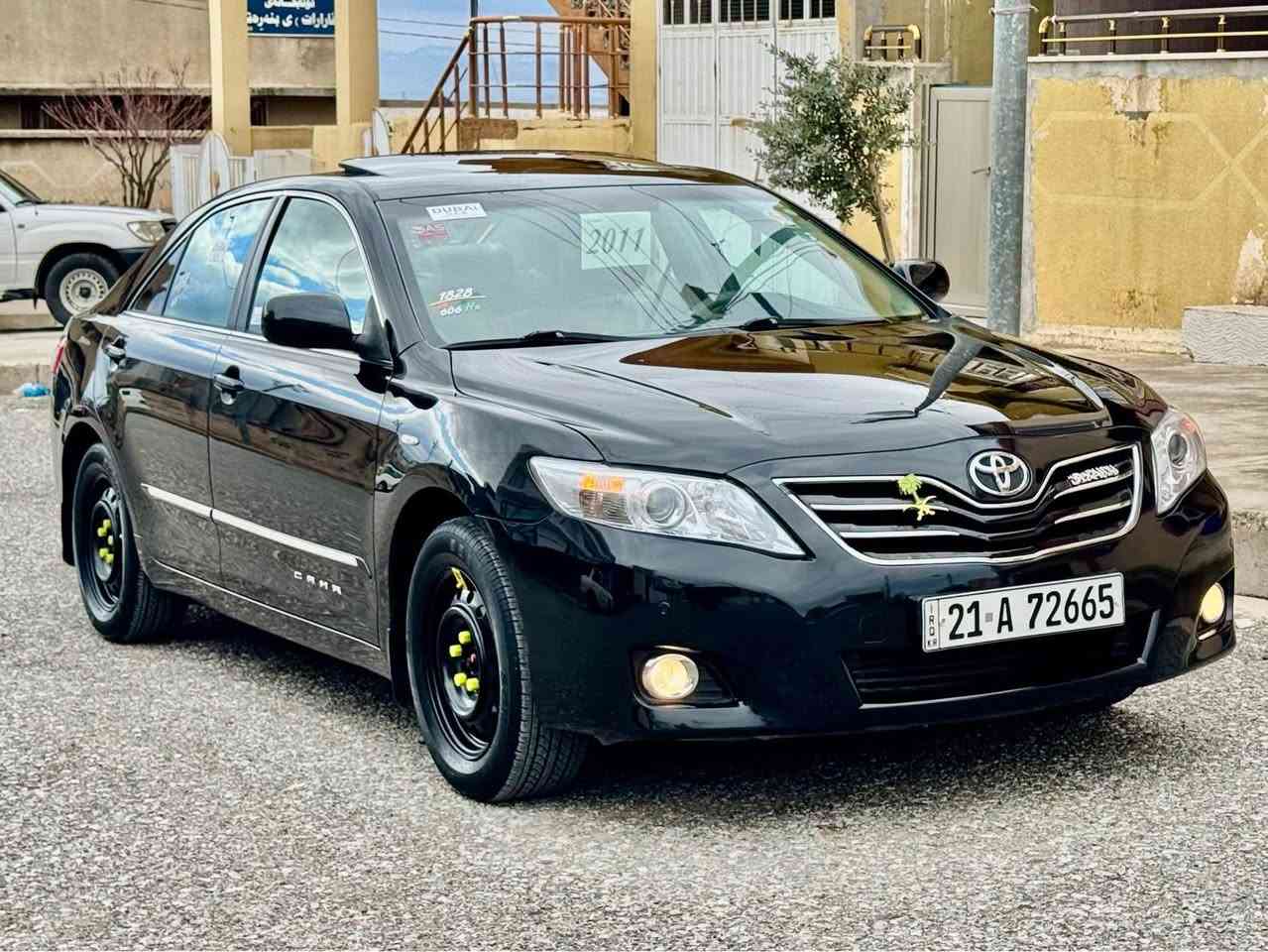 کامری 2010 GLX خلیجی فول مواسەفات 182 هەزار کیلۆمەتر ڕۆشتوە هەمو گیانی بە شەرت گێڕ و مەکینە نەکراوەتەوە سەوت و بوخاری نییە دوکەڵی نییە تەقەو ڕەقەی نییە بێ مەسروفە سەنەوی تازەیە بە شەرتی تەحویل و خەرامە سەیارەکە زۆر تازە ماوەتەوە لە ڕەسمەکانا چۆنە بە رەو ڕوش وایە چەمەلەخی پێشەوە سەکن یەک پەڵە بچوک بۆیاخی هەیە بەبێ ناوگرتن و کرانەوە و لای سایەق شوختێکی هەیە . 135 گەڵاو مەجالی برایانە . *********** _ *********** . السليمانية, العراق
