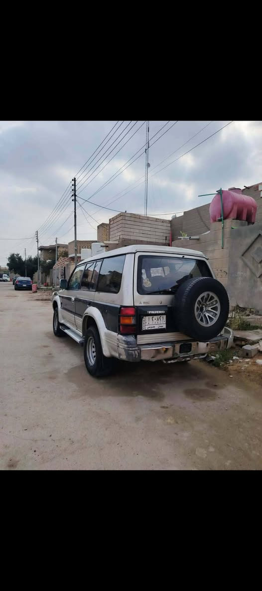 باجيرو 95بلاد سنويه 29  مكاني ناصر يه السعر 45وبيه مجال وهاذه رقمي ***********
