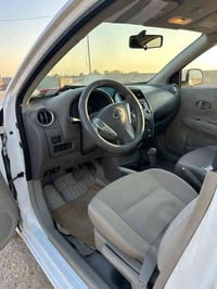 نيسان صني للبيع  هندي باب اول  ام التكمه الزركه مكفوله كفاله عامه  ماش...