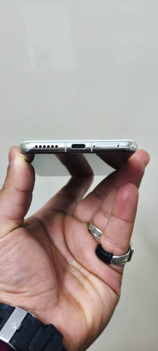 هواوي P60 برو
ذاكره ٥١٢ ـ رام ١٢ ـ نضافه ١٠٠٪ 
مكفول - كامل ملحقات 
سعره ( ٥٧٥ ) الف سعر نهائي 
ــــــــــــــــــــــــــــــــــــــــــــــــ
عنواني بغداد مدينة الصدر 
***********
