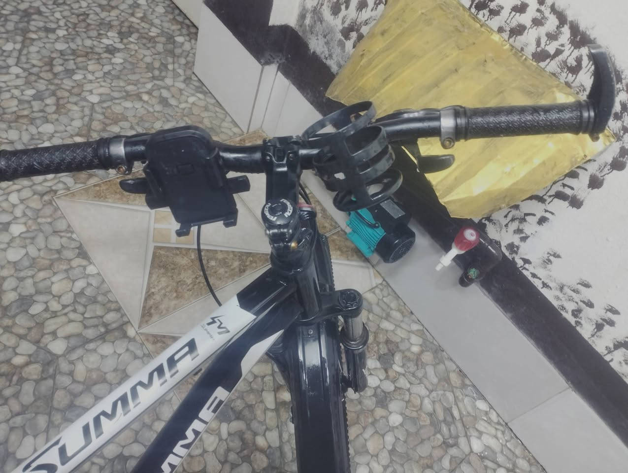 السلام عليكم البايسكل للبيع دسكات شغاله✅ + حماله موبايل + مال مي بل استيرن فقط الكير ما يشتغل والباقي كلو شغال السعر خاص مكان موصل يارمجه الشرقيه


**إذا كنت صاحب هذا الإعلان وتريد حذفه لأي سبب، رجاءا أرسل رسالة إلى الدعم الفني**