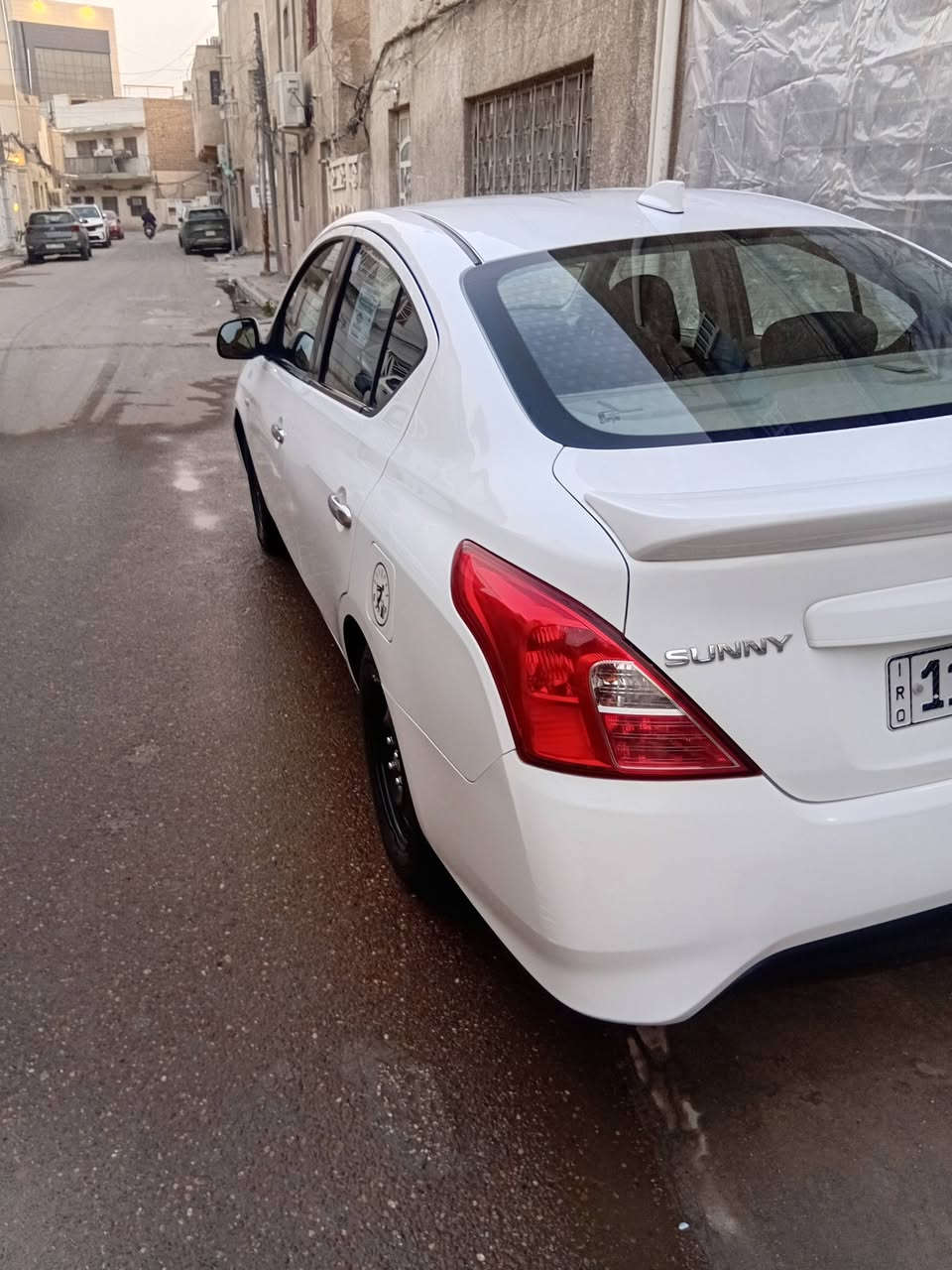 السلام عليكم نيسان سني هندي موديل ٢٤ رقم انكليزي بغداد هزه سنويه جديده تبريد تدفئه كهربائيات كلها شغله كير محرك مكفول شاشه كاميرا خلفيه ماشيه ٤٤ بها ملاحظات شخط في الباب الخلفي السياره باسم اهلي مكان السياره بغداد كاظميه دوشمه جديده الاتصال ***********  متواجد على الوستاب ماسنجر 
السعر 125 قفل
