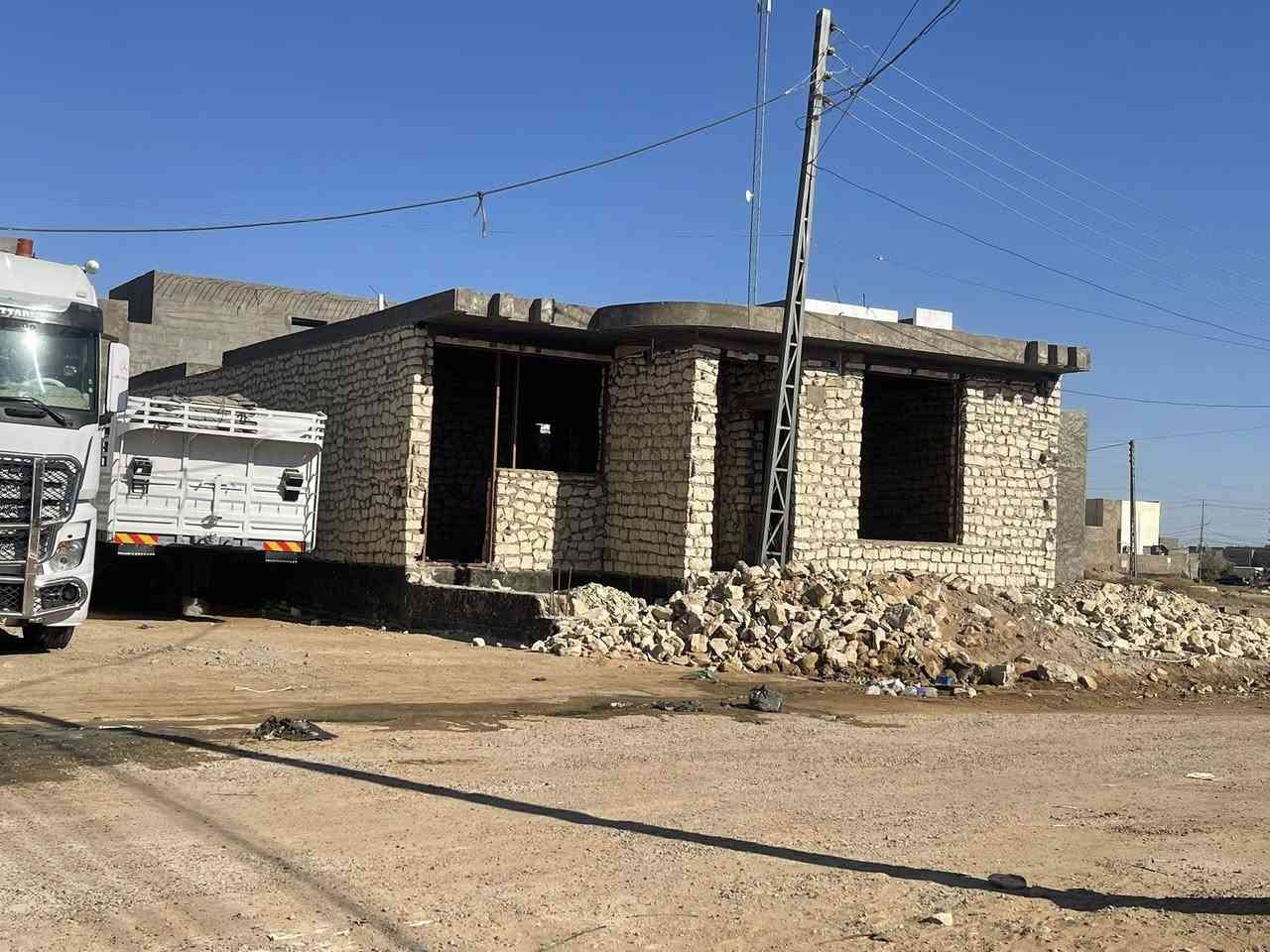 هيكل للبيع ب١٢٩٨٦  قرب مجمع الهندسي قرب المدرسه الصين ٢٠٠م بناء جديد خريطه جديده 
ب٦٠مليون 
مكتب كريم العبيدي 
***********
