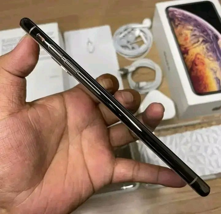 ايفون اكس اس ماكس 
العرض ساري حتي نفاذ الكمية 
السعر 6800ج👋 
مساحه 256 بطاريه 90% 
معفي ضرايب - وتر بروف بالكامل 
تواصل/01200331495


**إذا كنت صاحب هذا الإعلان وتريد حذفه لأي سبب، رجاءا أرسل رسالة إلى الدعم الفني**