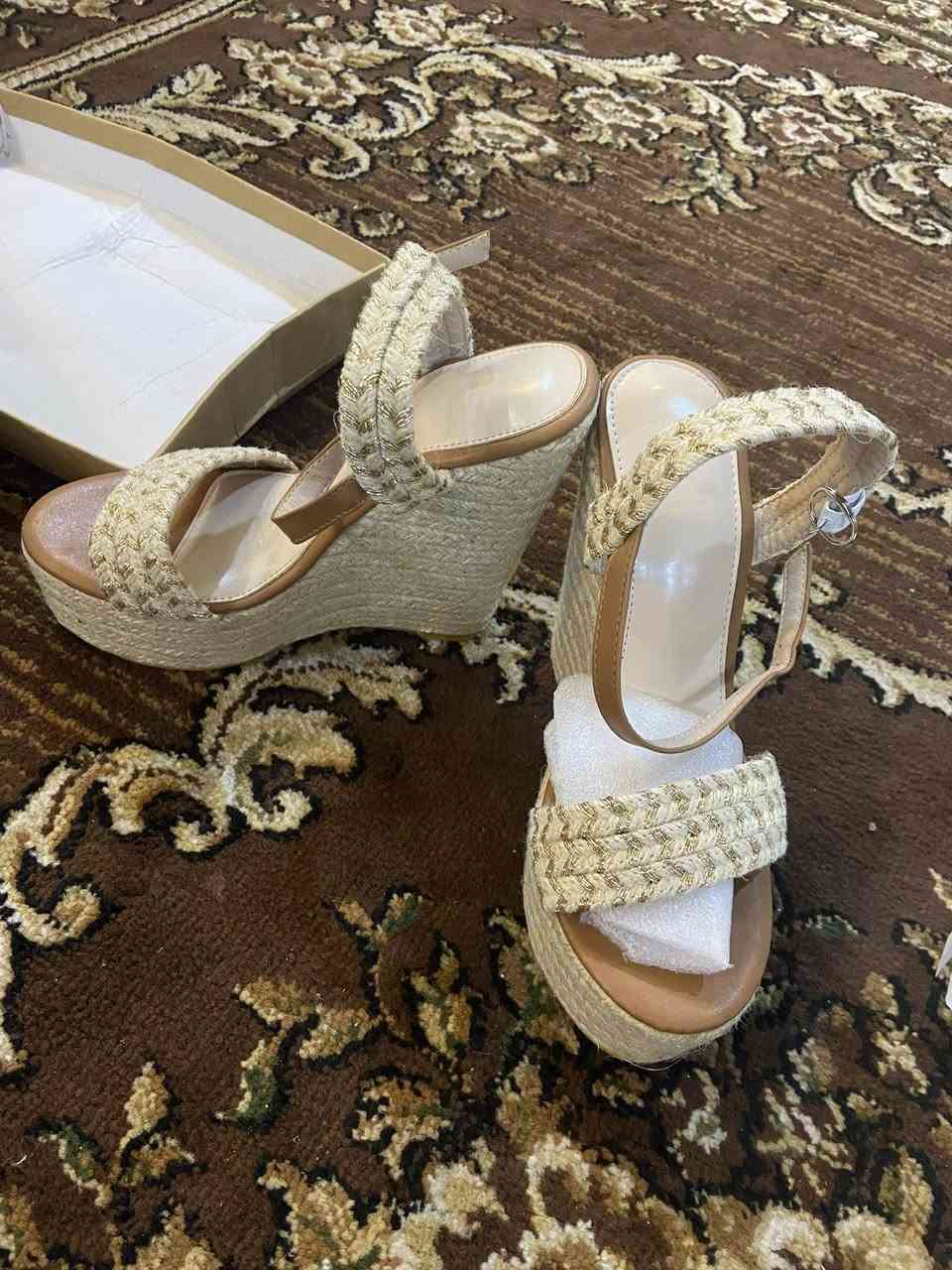 تصفيه بضاعه اي قطعه داخل المنشور ع ٥ الف فقط الحجز ع اول تم خاص


**إذا كنت صاحب هذا الإعلان وتريد حذفه لأي سبب، رجاءا أرسل رسالة إلى الدعم الفني**