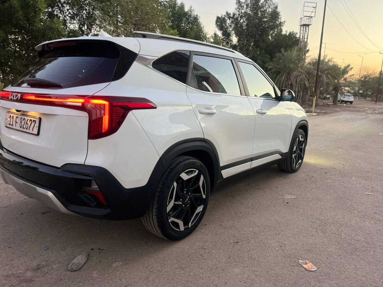 سلام عليكم كيا سيليتوز ٢٠٢٥ خليجي وارد كوري سياره بيها جاملغ وبنيد وباب لي وره صدر مرشوش بله حادث مجرد شخوطط
سياره احله من لصور بوضع لشركه ما مشيه سياره جديده بمعنى الكلمه
مكينه وكير وحداديه وتبريد كفاله 
فول مواصفات للخير عدا لبنوراما
بصمه + بصمة ابواب + كشنات جلد + كشنات لاماميه كهرباء + داخل مشمشي + كشنات تدفئه وتبريد + حساس خلفي + رادار امامي + رادار جوانب + سياره اربع كامرات + شفتات ستيرن + مري شفط + ستير تدفئه + هند بريك بصمه +اوتو هولد + ثلاث انظمه قياده +سستم سماعات بوس  + فول تحمات + جنطه كهرباء + خمس عدسات + اشاير بل مري + شاحن واير ليست + كير موس + وبعد بيها مواصفات
مكينه ١٦٠٠ تيربو 
سياره بل رموند تقدم وترجع وتشغيل عن بعد
ماشيه ٨ لالف كيلو يعني زيرو 
سعر ١٨٥ وبيها مجال 
مكان السياره الكراده 
للستفسار  ***********
