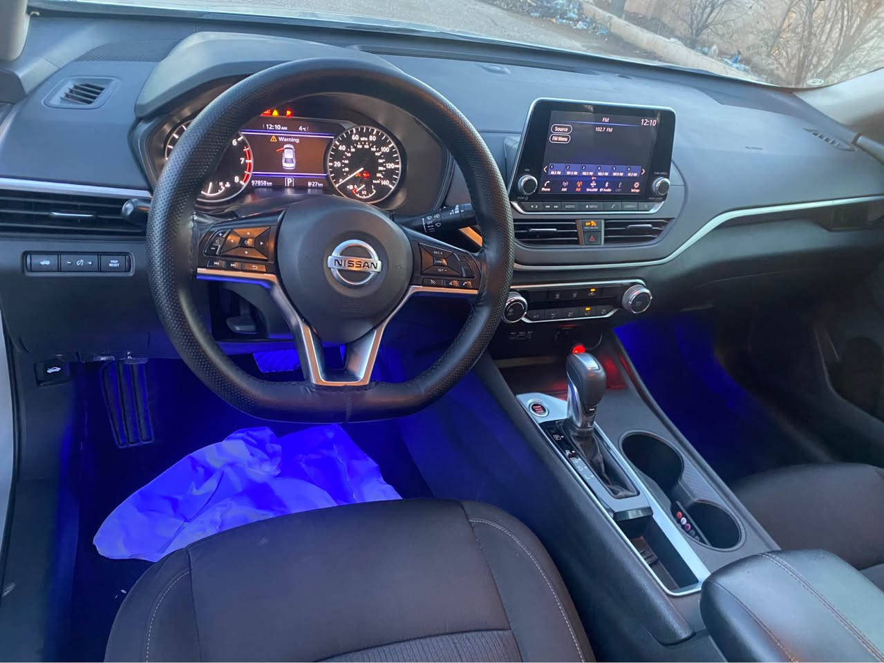 Altima S
 یه‌ك پارچه‌ی بۆیاخه‌ سۆنه‌رم دانایه‌
پشت . پێش كه‌پسه‌ بێ ئێرباگ
٦٦ مایل ڕۆشتووه‌ 
گێر و مه‌كینه‌ به‌ شه‌رت
به‌ناوه‌ خۆمانه‌ 
كۆیه‌ 
*********** كويسينجاك, أربيل
