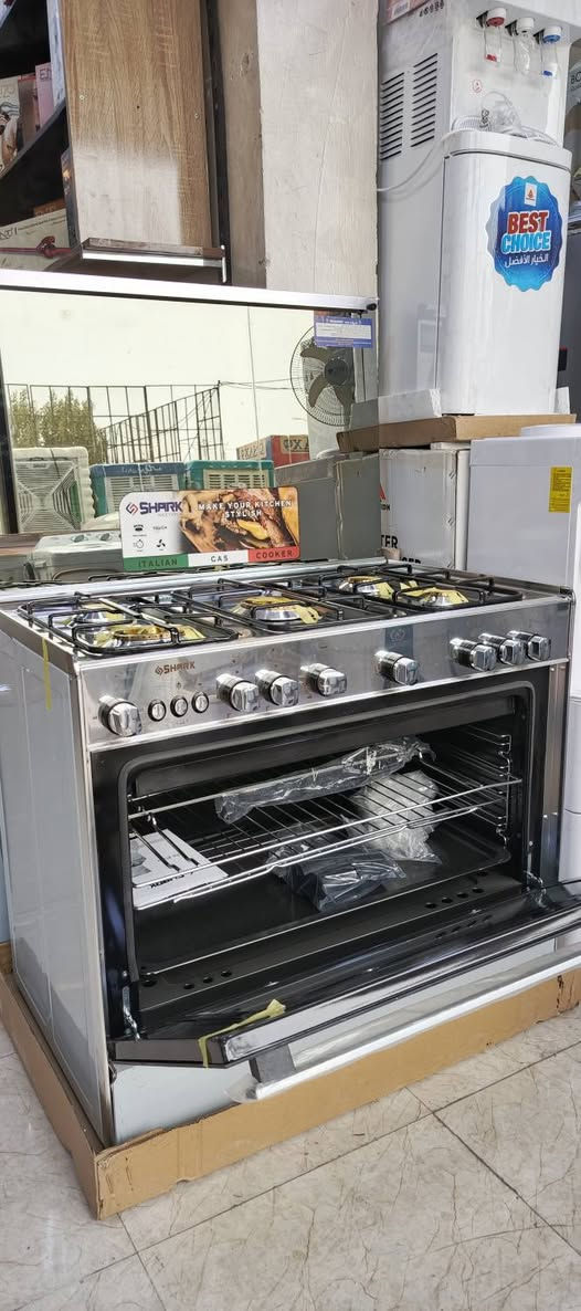 نقد او اقساط 
عروض نار 🔥🔥🔥

☑️النوع: شارك 🇮🇹
بوتاجاز بفرن قائم بذاته.
☑️المقاس: 90×60 سم.
☑️عدد الشعلات: 5 شعلات غاز علوية.
☑️نوع الحوامل: حوامل من الحديد الزهر (الكاست).
☑️الخامة: ستانلس ستيل قوي ومقاوم للصدأ.
☑️الإشعال: إشعال ذاتي للشعلات والفرن.
☑️الأمان: يتوفر بخيارات مختلفة، بعض الموديلات قد تكون ☑️بدون أمان كامل.
☑️الفرن:
☑️إضاءة داخلية لمراقبة الطعام.
☑️باب زجاجي مزدوج يتحمل الحرارة.
☑️شواية مدمجة.
☑️الصناعة: المكونات إيطالية بالكامل، والتجميع 
  في مصر🇪🇬

للحجز ***********
العنوان ديالى بعقوبه العزات 
@أبرز المعجبين معرض البحيرة الجميع
