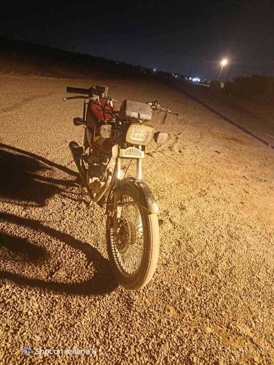 سلام عليكم دراجه سولنك نضيفه وحله من الصوره  مكمل كهربايات جديد الايت جديد دشبول جديد محرك خير من الله لا صرف ولا بخار موديل 23 محرك ما مفتوح 
خاص مفتوح *********** بي وتساب
