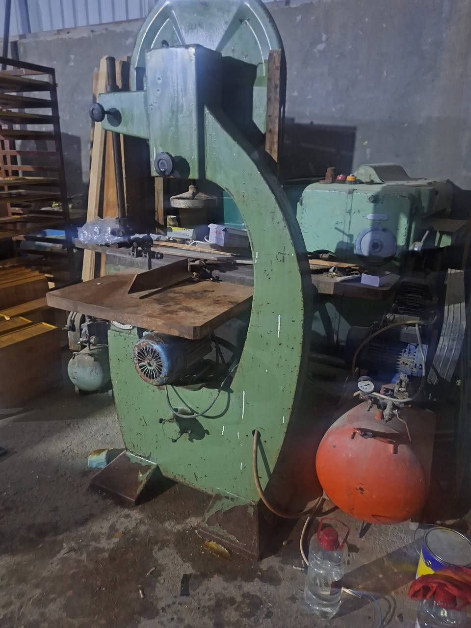 لولب ايطالي حجم 600 ماركه سيبا جاهز  السعر  ٩٥٠الف ***********
