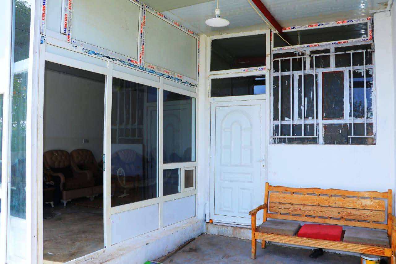 ✅بـــاخ بۆ فڕۆشـــتن 

🏡باخێکی جـوان و کامــل بەنــرخێکی زۆر مناســب 

✅ڕووبــــــەری 1000مــــــەترە 

✅نــاونیشان:صالح ئاغا لای مەروورەکان دێیتە ناوەوە

🛣️نزیــکە لەجادەوە شوێنێکی وپارێزراودڵگــیر و  ئاوەدانــە

🦜🐓🐔 جێگای مەریشکی تیایە 

🗝 سیاجی بلۆکە 
سعری گونجاوە
***********

🌲🌳🌴داری سێبەر و دیمــەن و بەرھــەمداری تێــدایە

🚰⛲️ئاوی جۆگەی  بــەخۆی ھــەیە ئاوی لێ نابڕێ

🔌💡کــارەبــای تایــبەت بەخۆی ھــەیە
مۆلیدەی لێ نزیکە 
مکتەب مزگەوت دووکان لێی نزیکە 

🏠خــانویەکی  تێدایــە   متبــەق و ھۆڵ و مێوان و مــاڵێکی کامــلە

📞📞📞بۆ زانینی نرخی پــەیوەندیمان پێــوە بکــەن⬇️
نــووسینگەی صالح ئاغا محمد  ***********

تکایە بێ پرس ھیچ نوسینگەیەک پۆستی نەکا تایبەتە بە نوسینگەی صالح ئاغا محمد  لەگەڵ ڕێزدا🙏🤝
***********  واستئاپ ڤایبەر تلیگەرام .
