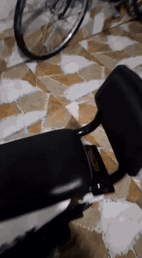 سلام عليكم
ماطور للبيع 
حجم14
اربع باتريات 
يمشي 60
تايات جدد
لايتات شغاله 
2025
دبل سويج و بصمه 
قفل امان
سعر 210
***********
