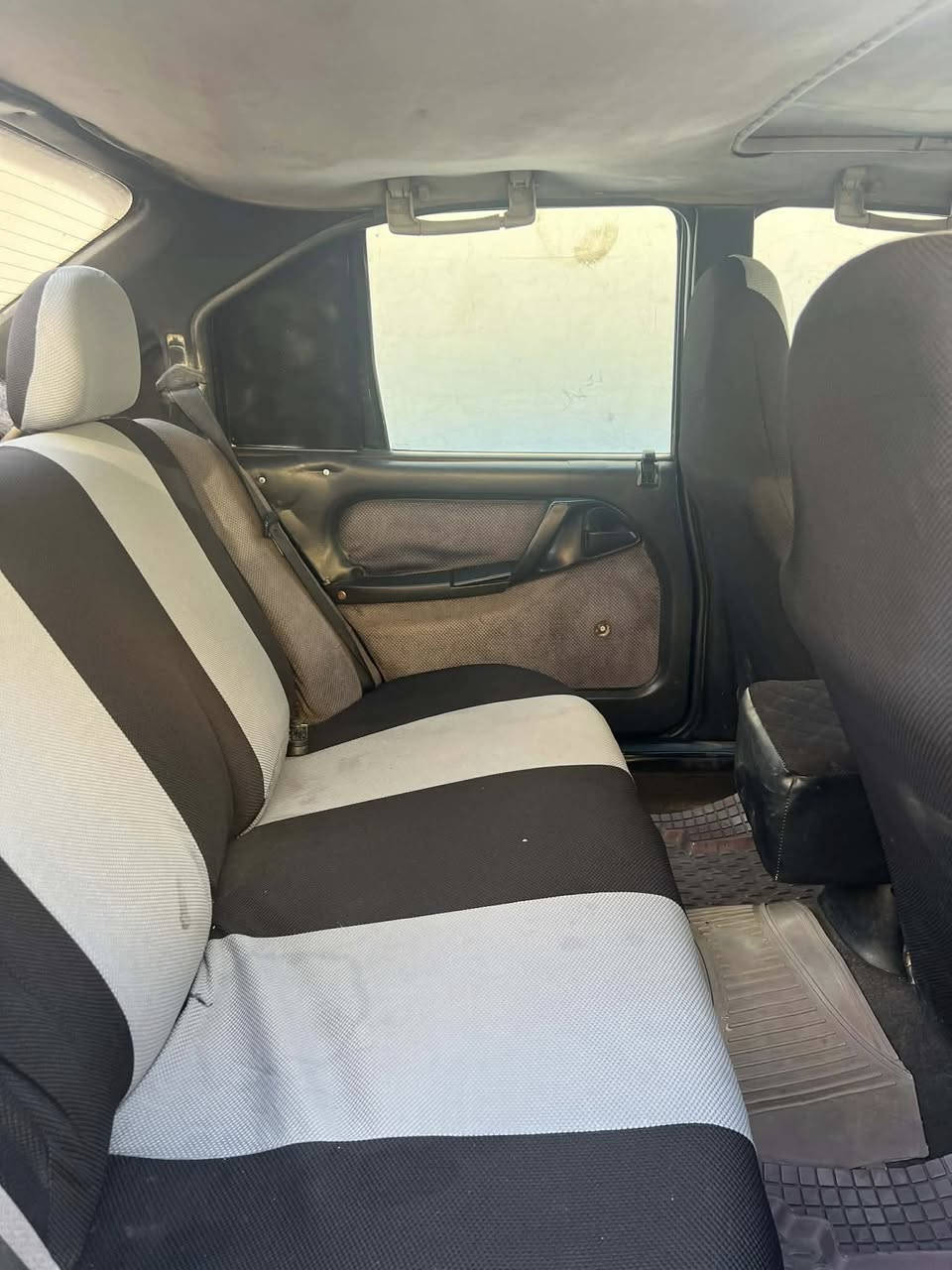 اوبل اوميكا اسود باذنجاني 🔹
موديل 1992🔹
هزة 2025🔹
رقم انكليزي🔹
شرعيها موجود 🔹
شرط الوكالة والتحويل🔹
كير جديد بالكارتون صارلي ٣ اشهر من شديته🔺
محرك شرط لاتنقيص ولاتبخير ولا رخاوة 🔷
شرط ترايك بصرة 🔹
طخم نوزلات جديد 🔹
طخم بلكات جديد 🔹
تايرات نص عمر 🔶
تدفئة شغالة 🔹
صبغ بخ فقط صندوك وسقف وبوند شرط بدون ضرر 🔶
الشواصي مالتها  بدون خيسان 🔶
كوبون بانزين 🟢
فتحة سقف 🔹
والباقي كدام العين 🔷
طلبتها 40 وبيها مجال 🔶
(((***********)))
