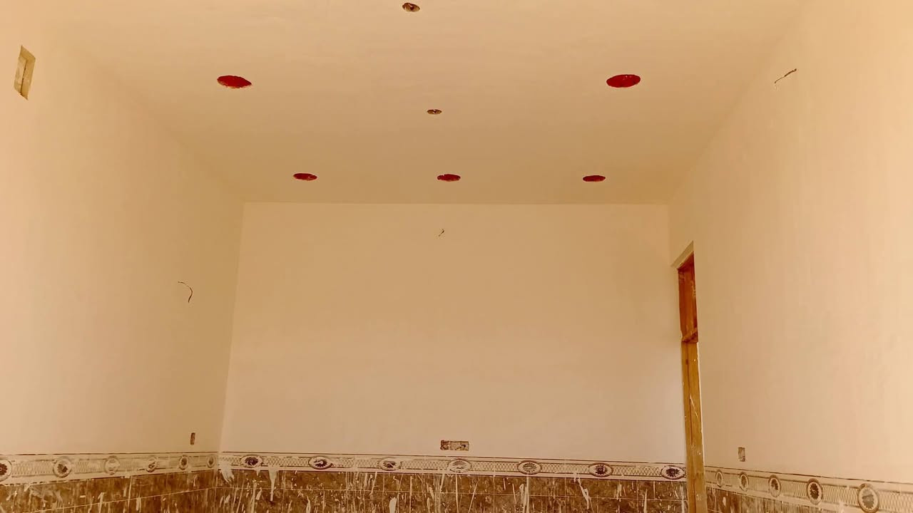 السلام عليكم 
لباخ ومبيضجي متفرغ لان شغل درجة اولى 
***********
