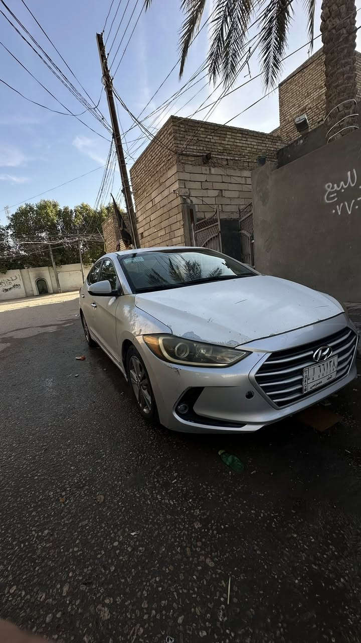 السلام عليكم للبيع النترا 2017 
سياره جاهزه تحويل مباشر فقط جارده  سياره مابيه نقص برغي  كير ومكينه وحداديه وتخم تايرات كله جديد مكينه 2000 دوش كير AT المرغوب  السياره ليبل واحد  تحكمات استيرن 3 وضعيات قياده نورمال وايكو وسبورت  ما انزلاق تدفئه تبريد سياره كامله من كلشي   السعر 122 بيها مجال للاستفسار *********** مكاني كربلاء
