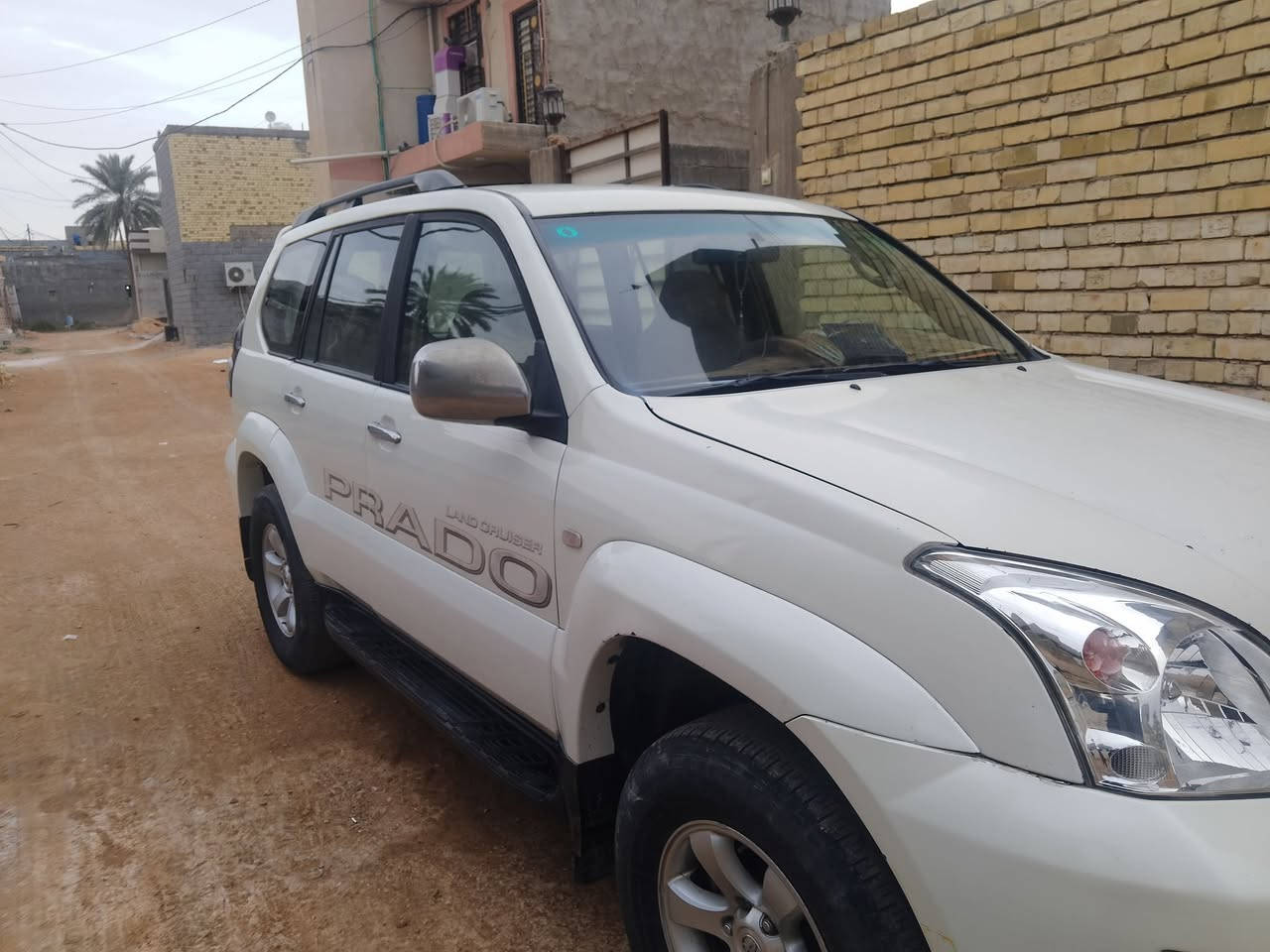 برادو موديل 2007 غير مكفوله
رقم بغداد بسمي
موجوده كربلاء 
رقم ***********
