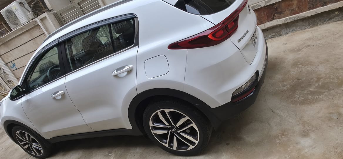 سبورتج رقم بغداد
الموديل : 2020

العنوان بغداد - الكاظميه

ماشيه 95 الف كيلو

بصمة تشغيل

تشغيل عن بعد وبصمة ترحيب

مري شفط كهرباء واشاره بالمري

3 انضمه قياده

حساسات امامي خلفي 

 شاشه  اندرويد وكاميرا دوارة

فول تحكم سترين

مثبت سرعه 

ويل 19

تبريد قطعتين 

داخل بيجي  جلد + مخمل 

محرك 2000 دوش انسى الدوانس

المصابيح الماميه LED

مانع انزلاق

الرقم بغداد دولي باسمي سنوبه قبل شهرين اصدارها

السعر 192  وبيهة مجال بسيط

للتواصل واتساب ***********
