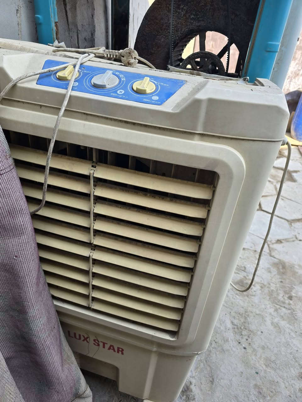 مبردات شغالات للبيع وبسعر مناسب حلة حي العسكري***********
