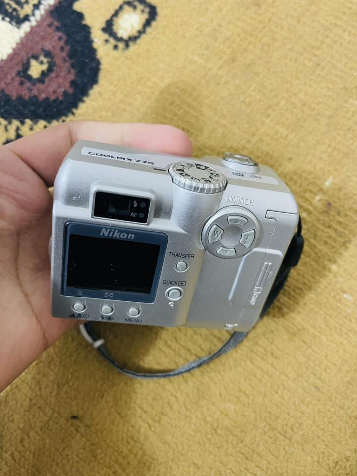 قيم وخذهن جدد***********واتساب
