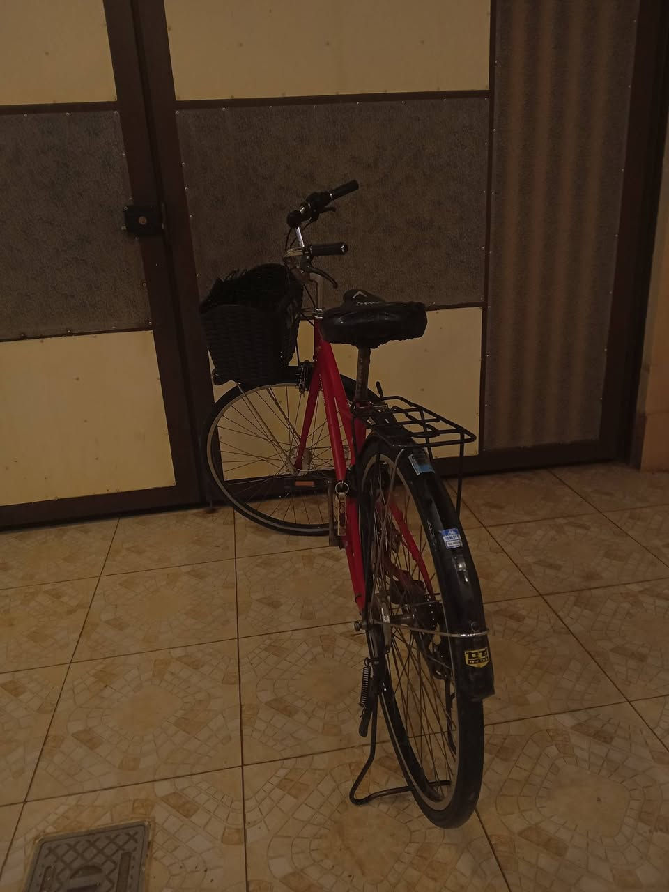 سلام عليكم
بايسكل اوربي للبيع نضيف لشه نضيفه كير ومكينه اصلي 
دينمو امامي شغال 
سعر 80 وبي مجال 
⛔ البايسكل يحتاج بس مجمع امامي وال باقي كمال 
الوياله امامي وخلفي مابيهم اي عواج مسطرة 📏
مكان موصل حي الملاين الثانيه 

الخاص مفتوح 🔓 
اذا عندك استفسار راسل وتدلل


**إذا كنت صاحب هذا الإعلان وتريد حذفه لأي سبب، رجاءا أرسل رسالة إلى الدعم الفني**