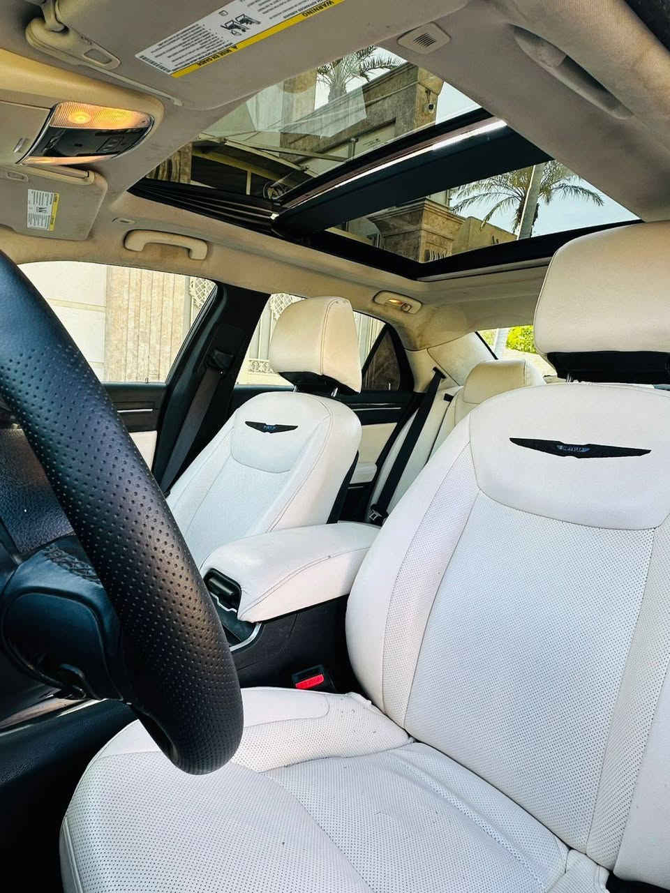 السلام عليكم اوباما موديل 2019اصل. وارد امريكي صور الحادث مرفوقه. ماشيه سياره 100 حجم المحرك 6 سلندر 3600 مواصفات السياره فول واحد على واحد بصمه كشنات جلد داخل ابيض تبريد قطعتين كشنات تدفئه تبريد بني رامه كير ماوس   سعر السيارة 155 وبيه مجال. رقم السيارة انبار مشروع وطني بسمي   رقم الهاتف ***********
