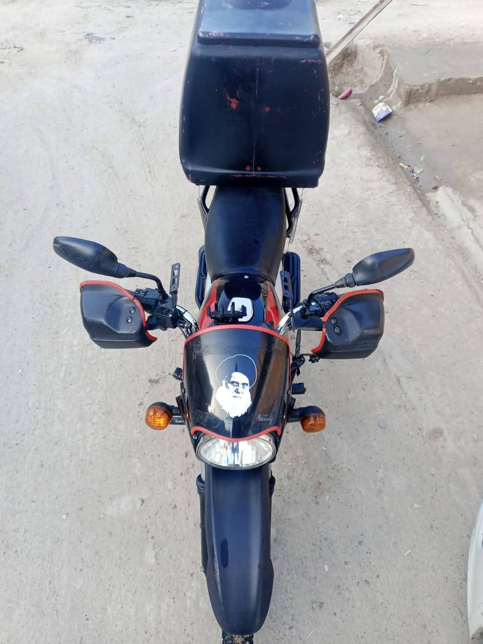 السلام عليكم...
بوكسر مرقم 21 بغداد 
السعر 1800..... مكاني بغداد الشعب
*********** بيها مجال بسيط
