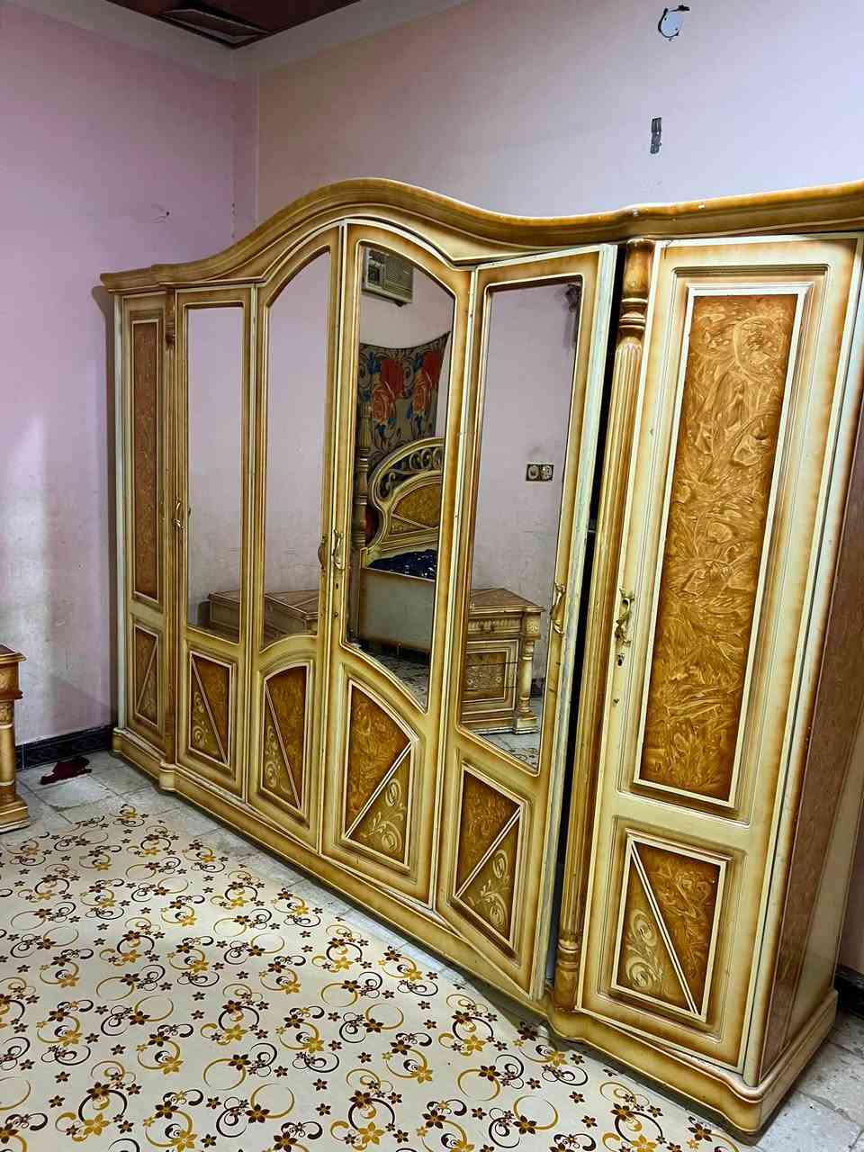 قرفه مستعمله كويتي السعر وتساب مناسب جداً  العنوان البصره رقم *********** التوصيل جميع المحافظات
