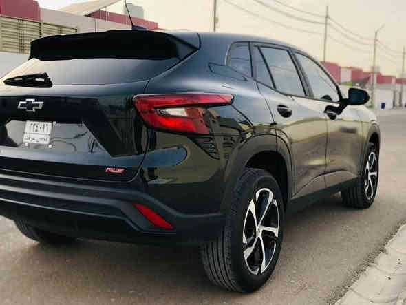 السلام عليكم
للبيع او المراوس حسب القناعه 

شوفرليت تراكس 2024 RS حادثه دعاميه اماميه فقط اكلين ما مفتوح بيه برغي غير الدعاميه حته ايرباك ما طاك .

السياره ماشيه 7000 مرقم قادسيه بسمي مكينه 1200 تيربو گير 6 نمر 

مانع تصادم 

اوتو ستوب 

زنون ابيض بلاد 

تشغيل عن بعد 

هاند بريك 

شاشه كامره 

تبريد 8 سرع  وبعد بيها هواي موصفات 

السياره احله من الصور ومال جناي مكان السياره الديوانيه اي استفسار *********** 

السعر 150 وبيها مجال.. وتحياتي
