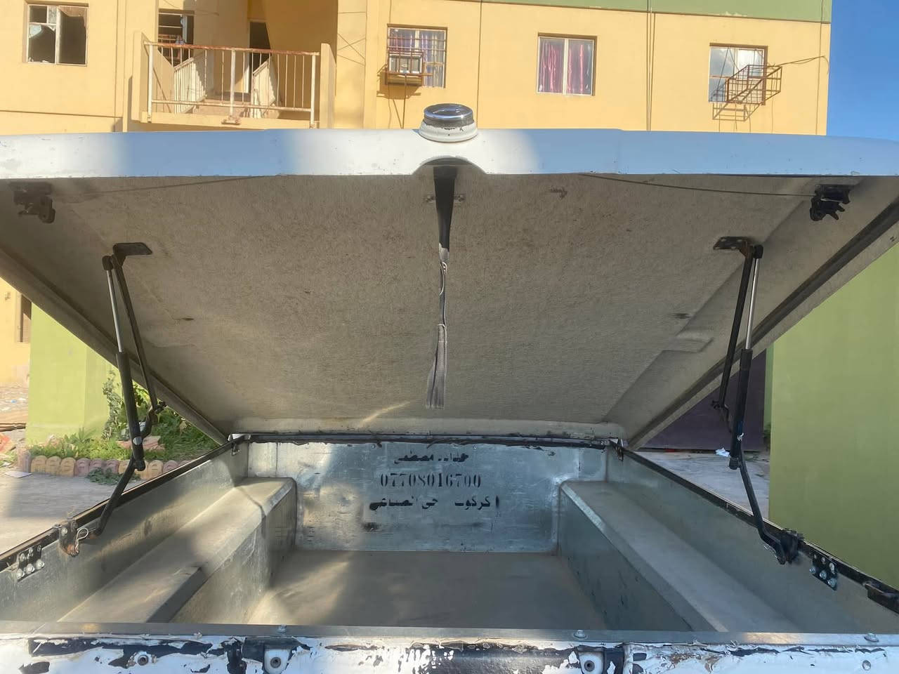 السلام عليكم غلاف بدي بيكم فنتيره 2018 وياه مسجل للبيع جديد
***********
