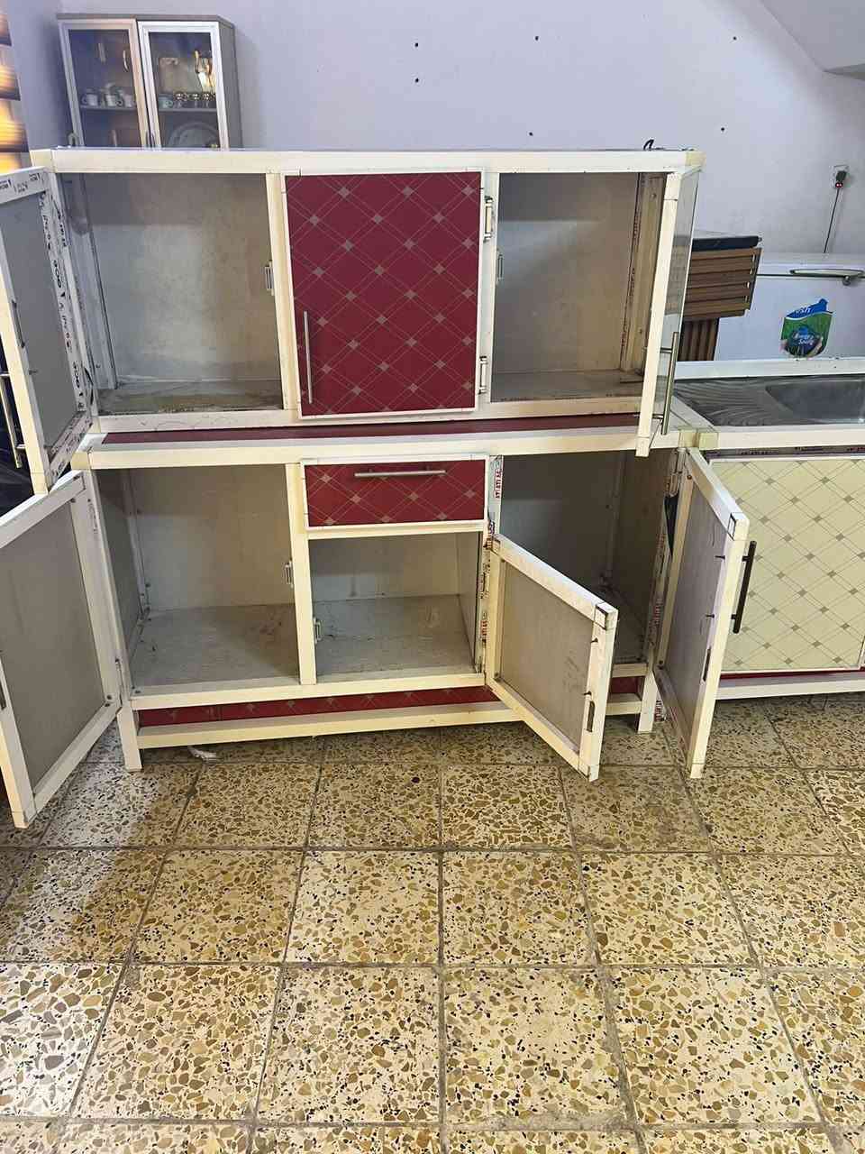 سلام عليكم شاشات ثنين حجم٤٢نت ب 130فول وحجم٣٢ فول نت ٨٠ اصليات الكاونتر ٢٠٠ المجمده ١٧٠مستخدمه سبوع فقط مكاني بغداد بلديات المعسكر ***********
