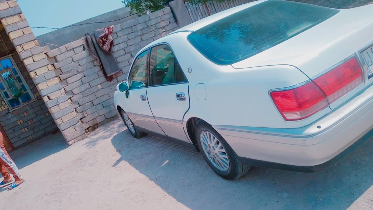 كروان ملكه
كروان ملكه موديل 2000 

رقم ميسان باسمي شرط التحويل

مكفولة من الكص والعيب الشرعي

مكينة فيفتي3000ام الكلاص الاسود 

مكينة وكير شرط حدادية ٧٠%تخم تاير 

السعر 110وبيها مجال

مكان السيارة الناصرية الغراف 

لتفاصيل اكثر ***********
