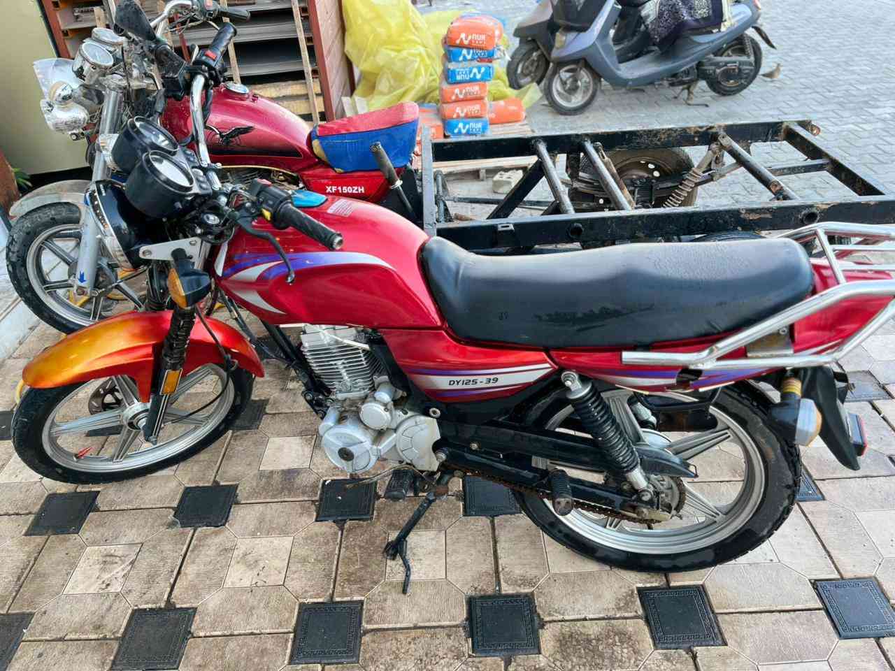 للبيع او مراوس بستوته دراجه دايون عضم موديل 18 دراجه نظيفه التواصل على الرقم ***********
