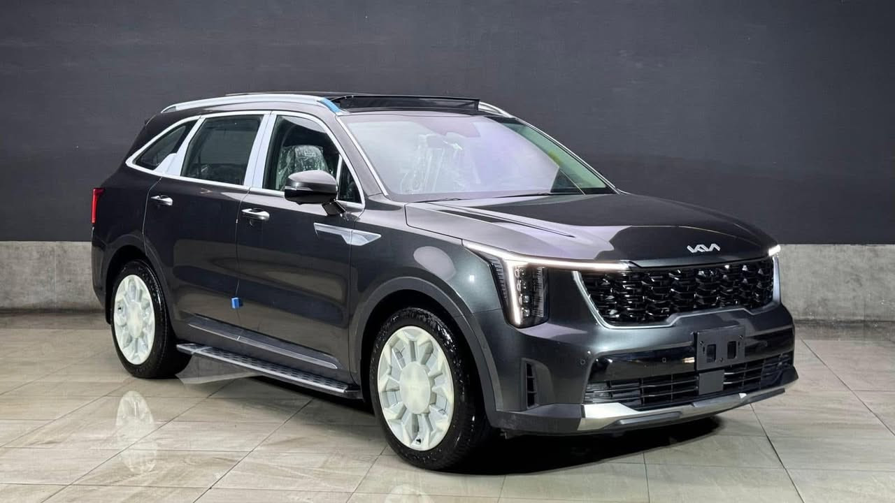 السلام عليكم
كيا سورنتو  • خليجي – موديل 2024 🚘 🚘

ماشية 9000   – مرقم بغداد - رقم مميز   – فول  مواصفات

السيارة خليجية استيراد خاص VIP

مكفولة كفالة عامة

المواصفات:

 

• محرك V6 سعة 3.5 لتر بقوة 268 حصان – عزم 331 نيوتن/متر

 

• كير أوتو 8 نمر + دفع رباعي 4WD

 

• بصمة تشغيل + تشغيل عن بعد + دخول ذكي

 

• بانوراما + داتا شو

 

• شاشة ديجيتال + شاشة وسطية Apple CarPlay

 

• 5 كاميرات 360° + كاميرا دوارة +  كامرة وسطية + حساسات أمامية وخلفية

 

• 🔥كشافات + لايت زينون اربع عدسات  + LED + بك لايت LED + اشارة لكزس 🔥

 • دوسات 

• كراسي جلد اسود  فاخر كهرباء (تدفئة + تبريد) –  كشنات ميموري تخزين مقاعد أمامية كهربائية

 • تبريد 3 مناطق منفصلة + بردات أبواب خلفية

 

• مقود جلد مع شفتات – مثبت سرعة + أوامر صوتية + Drive Mode

🔥نضام صوتي Bose + امبلي فاير ( مضخم صوت ) 🔥

 

• شحن وايرليس + مخرج طاقة + -Bluetooth / TYPE 

 

🔥نقطة عمياء + تحديد مسار طريق 

قيادة ذاتية + تحريك وترجع ريمونت 

• هاندبريك كهرباء + Auto Hold + Auto Brake🔥

‏ • ABS + مانع انزلاق + نزول منحدرات

 

• إنارة داخلية LED محيطية متغيرة 

 

• 7 مقاعد – ISOFIX – حاملة أكواب – تطعيم داخلي ألمنيوم

 

• ويل حجم 20 إنج – 4 دسك – حساسات ضغط الإطارات

 

• مرايا جانبية كهرباء مع إشارة + قابلة للطي – ماسحة خلفية

اخوان السياره استيراد خاص مواصفات خاصه تختلف عن الموجود بالسوك 

📞 *********** اتصل او واتساب تدلل غير متواجد عل الفيس
