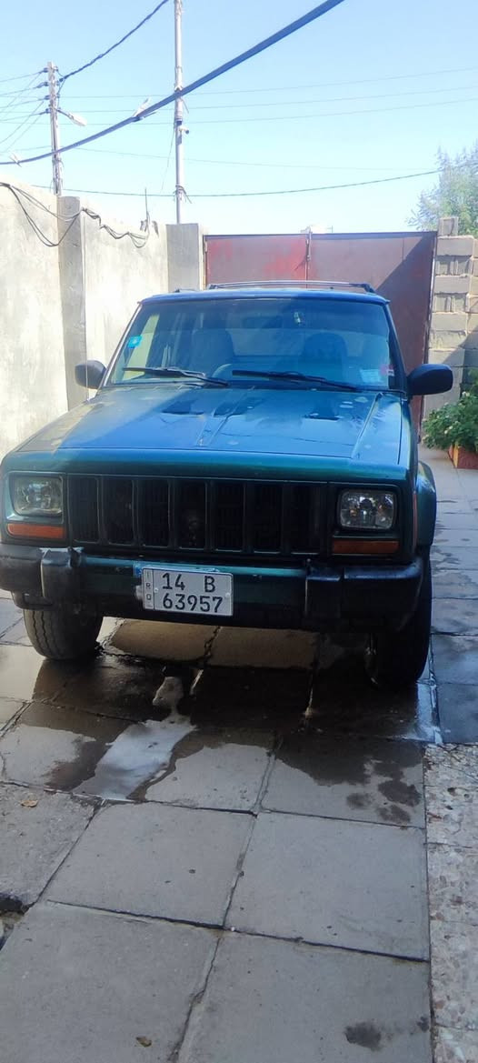 جيب موديل 2000 رقم بصرة جاهزة من كلشي جديدة كلش تسجيل جديد كلشي شغال بيهة تبريد حدادية جاهزة مكينه بلاد 
السعر 65
***********
*********** البصرة, العراق
