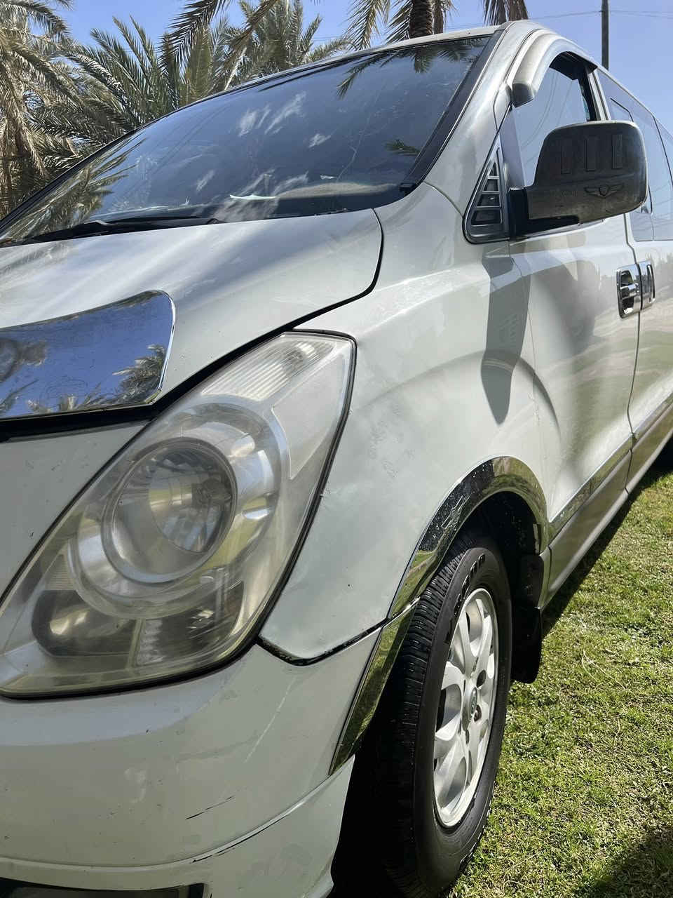 السلام عليكم ورحمة الله وبركاته
ستاركس موديل ٢٠٠٩  للبيع  

اخوان. السيارة مكفولة من تبديل والضربة  بيها صبغ كلش بسيط يم قبق الكاز.  وبيها طخه بسيطة بتكمة الخلفية  اني ضربتها بشباك المكيف وكدامكم موضحها بصورة .

تبريدها العام مبدل منضومة جديد وشرط الفحص كدام عينك 

كير مكينة  اكسن خير من الله   حداديتها نضافتها ٩٠٪؜  

السيارة باسمي ورقمها كريلاء ودولي والسنوية لل ٢٠٣٠ 

مكانها كربلاء  الحسينية 

رقمي ***********

سعرها ١٣٢ وبيها مجال واذا مو شراي لا تكسر بحلال العالم 🙂‍↕️
