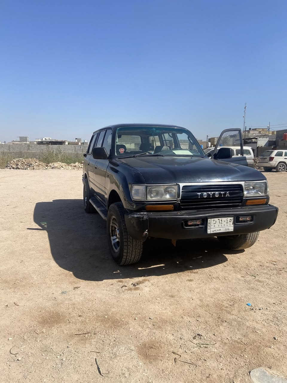 السلام عليكم  لاندكروز اليلى علوي مديل 1993
البيع رقم بغداد مشروع اوطني السياره جاهزه دو شمه كشنا ت ارضيه جديده تبريد كهربائيات مكينه محور 2500 ماصاراله هواي من شاديه لا تنقيص ولا تبخير  فقط ضعف اب كير مكانه البصره *********** الساره مصبوغه عام صار اله شهر الساره الله شاهد معمرينه تعبانين بيه ما متوجد عل نت تصل أوبل خدمة
