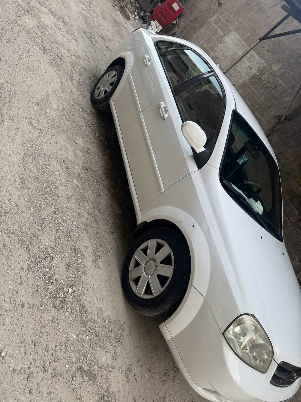 سلام عليكم سياره اوبترا 2013للبيع السياره جاهزه من كلشي السياره بيه قطعتين صبغ باب امامي سايق ونص باب خلفي جهت الصدر 
والباقي كله عله وضع الشركه السياره واير ما امبدل بيه ولا مفتوحه وضع شركه كتلوكاته كله بيه موجوده سبيره مال الشركه ما نازل الساره احله من الصور مكاني بغداد ***********
#السعر٩٢ورقه وبيه مجال حك الجيه
