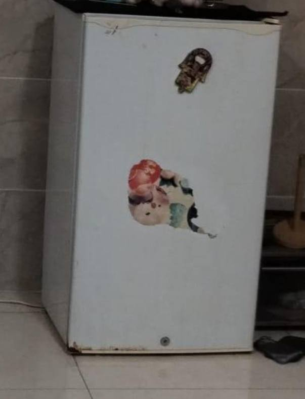 غراض منزلية مستعملة نضيفة للبيع
العنوان:  جمعية خير الله 
الرقم: ***********
