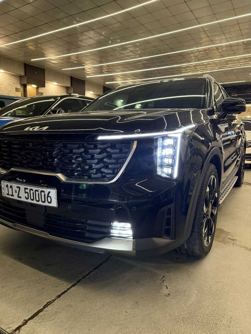 السلام عليكم
كيا سورنتو  • خليجي – موديل 2024🚗🚗

ماشية 18 الف كيلو  – مرقم بغداد – فل مواصفات

السيارة خليجية استيراد خاص VIP
مكفولة كفالة عامة

المواصفات:
 
 
• محرك V6 سعة 3.5 لتر بقوة 268 حصان – عزم 331 نيوتن/متر
 
• كير أوتو 8 نمر + دفع رباعي 4WD
 
• بصمة تشغيل + تشغيل عن بعد + دخول ذكي
 
• بانوراما + داتا شو
 
• شاشة ديجيتال + شاشة وسطية Apple CarPlay
 
• 5 كاميرات 360° + كاميرا دوارة +  كامرة وسطية + حساسات أمامية وخلفية
 
• 🔥كشافات + لايت زينون اربع عدسات  + LED + بك لايت LED + اشارة لكزس 🔥

 • دوسات 

• كراسي جلد اسود  فاخر كهرباء (تدفئة + تبريد) –  كشنات ميموري تخزين مقاعد أمامية كهربائية
 • تبريد 3 مناطق منفصلة + بردات أبواب خلفية
 
• مقود جلد مع شفتات – مثبت سرعة + أوامر صوتية + Drive Mode

🔥نضام صوتي Bose + امبلي فاير ( مضخم صوت ) 🔥
 
• شحن وايرليس + مخرج طاقة + Bluetooth / TYPE-C
 
🔥نقطة عمياء + تحديد مسار طريق 
قيادة ذاتية + تحريك وترجع ريمونت 
• هاندبريك كهرباء + Auto Hold + Auto Brake🔥

‏ • ABS + مانع انزلاق + نزول منحدرات
 
• إنارة داخلية LED محيطية متغيرة 
 
• 7 مقاعد – ISOFIX – حاملة أكواب – تطعيم داخلي ألمنيوم
 
• ويل حجم 20 إنج – 4 دسك – حساسات ضغط الإطارات
 
• مرايا جانبية كهرباء مع إشارة + قابلة للطي – ماسحة خلفية

مرقم بغداد 
ومغلفة السيارة PPF من زيرو 

اخوان السياره استيراد خاص مواصفات خاصه تختلف عن الموجود بالسوك 

📞 ***********
