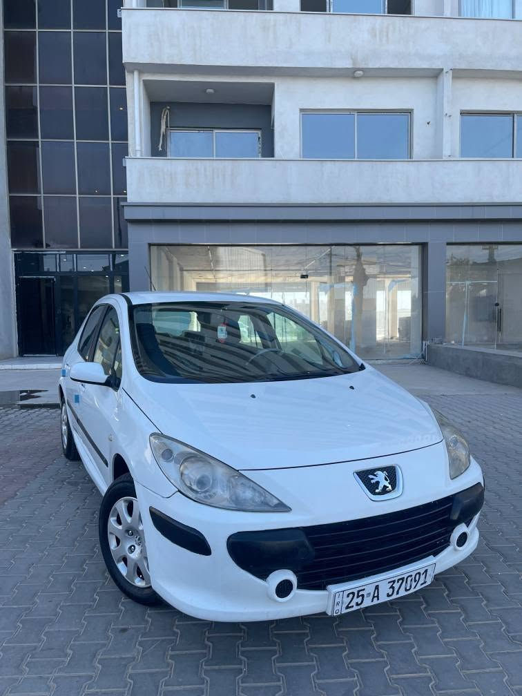 سلام عليكم ورحمة الله وبركاته
للبيع بيجو موديل 2006 رقم كركوك مشروع وطني سنوية لغايه 2030 رقم دولي شرط تحويل وغرامات بطاقة بانزين بيها
سيارة شركة حتى دعاميات مابي صبغ لا تعديل ولا ضرر سيارة عل بلاد دواخل شركة كير ومحرك بشرط لا صرف ولا بخار تبريد ثلج تايرات صدر كلها بشرط كهربائيات كلها شغال سيارة مابي مصرف احلى من صوره بل واقع سعره 68 بيها مجال قليل مكاني كركوك رقم هاتف *********** كركوك, العراق
