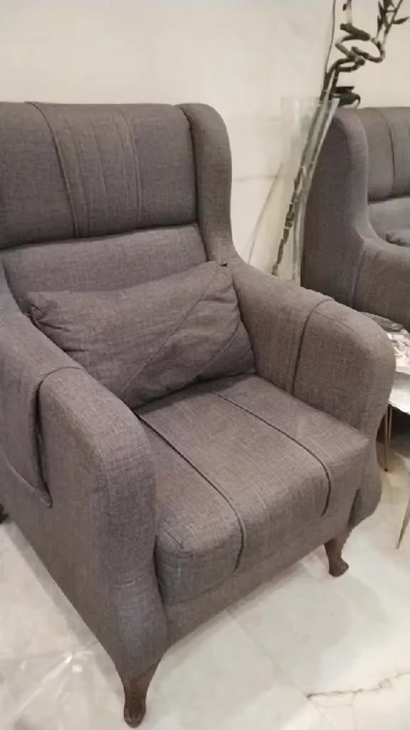 تخم للبيع نضيف جدا  سعر 500 وبيه مجال قليل عدد المقاعد 10.  ميز طعام 75 قفل مكاني شهداء ا البياع قرب رضا مول


**إذا كنت صاحب هذا الإعلان وتريد حذفه لأي سبب، رجاءا أرسل رسالة إلى الدعم الفني**