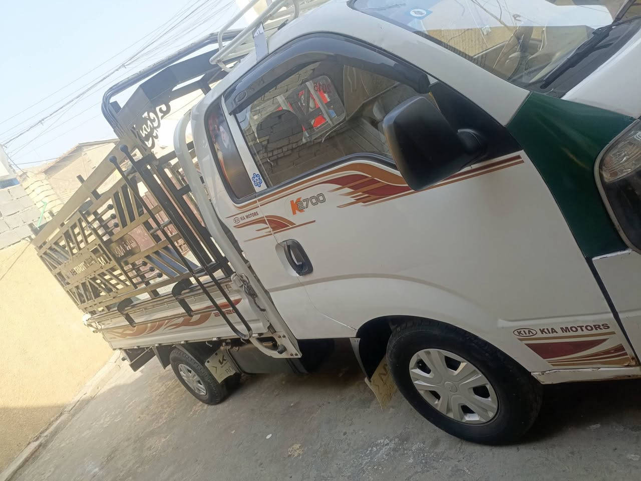 سلام عليكم كيه بنكو اللبيع موديل 15كير مكينه اكسن مكفول تخم تاير دوشمه جديد شواصي4مكفولات سياره بلاديه قطره صبغ مابيهه سنويه 26وبسمي تحويل ثاني يوم سعر 105وبيهه مجال المكان بغداد حي النصر ***********
