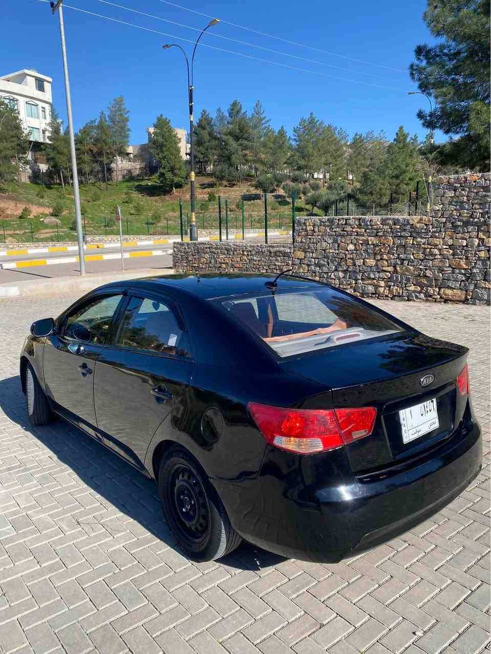 سەرەتا بە ناوی خوای گەورە و میهرەبان

فرۆشتنی خێرا

کیا سیراتۆ

مۆدیل ٢٠١٠

ساخ

رەشی قتران

نموونە لە جوانی و پاکی

گیر و مەکینە و کارەبایی و تەبرید و تەقە و رەقە و تندوتۆلی بەشەرت چرکەی تیدا نیە

گیر و مەکینەی بەشەرت نەکراوەتەوە گیر تۆماتیکە

دەعم و لیدراوی و موس و براوەی بەشەرت

پیش و دوای کەپسە و سەقف و شان و چواردەوری شوشەیی

کالبوونەوەی نیە

٤ تایە و ویلی لۆکی بیلادی لە ژێرە

تاقم کوشن و گاعی تازە تیگیراوە

سەیارەکە مالی دۆستە و چرکەی تیدانیە و دیناریک مەسروفی نیە

کامل سیرڤس کراوە 

بۆ عەیب و عار پرسیار مەکە.!

شوین//هەلەبجەی شەهید

سعری// ٤٨ گڵا و مجالیکی برایانەی تیدایە

ئاسیا ***********

کۆرەک ***********

واتساب و تیلگرام و ڤایبەری لەسەرە.! حلبجة, السليمانية
