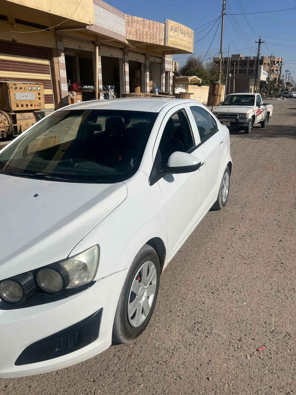 السلام عليكم للبيع شوفر ليت سونك موديل 2012قطعتين چاملغ وبنيد  مبدلة مكينة جديدة بدون دواخل وأرد أمريكي گير أتوماتيك رقم بغداد مشروع وطني مكانها سامراء محرك 1600
السعر 60$وبيها مجال  للجاد بالشراء التواصل 
***********
أو الاتصال على الواتساب 
***********
