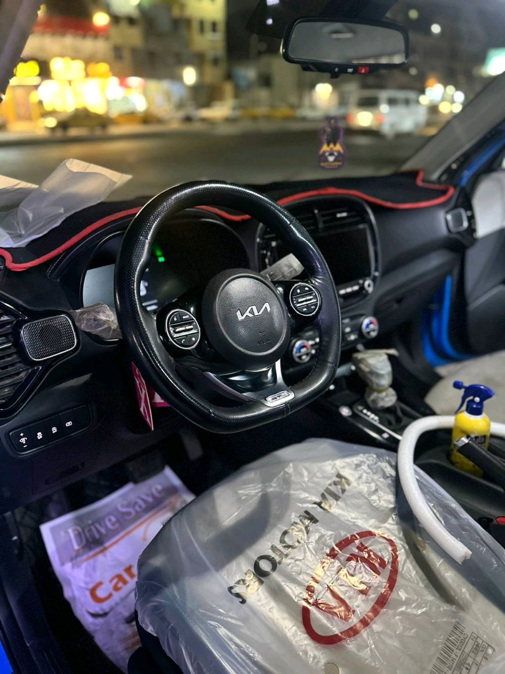 الوصف كيا صول Gt line 2024.     المواصفات. شاحن لاسلكي أشاره بالمرايا دخول ذكي قماره اسود بلادي تبريد شاشه.    شاشه كبيره. ستيرنD  جلد لونين.        بصمه.   رادار امامي/u002B/خلفي/u002B جانبي.         توقف ذاتي وباقي المواصفات معروفة   لعلم شكل الGt line يختلف عن العادي.  الحادث موضح بالصور مبدل دعاميه اصلية وكيس الكير جان متضرر ومبدل اصلي شرط كفاله كير ومحرك مابيها قطره صبغ اكو كم رصعه حالوب بالعراق بالقماره والبنيد ع عدد أصابع الايد. سونار موجود ووين متريد تفحص سونار افحص السعر المطلوب 175  وبيها مجال بسيط حك الجيه السياره نضيفه وجديده   للتواصل. واتساب. او اتصال ***********
