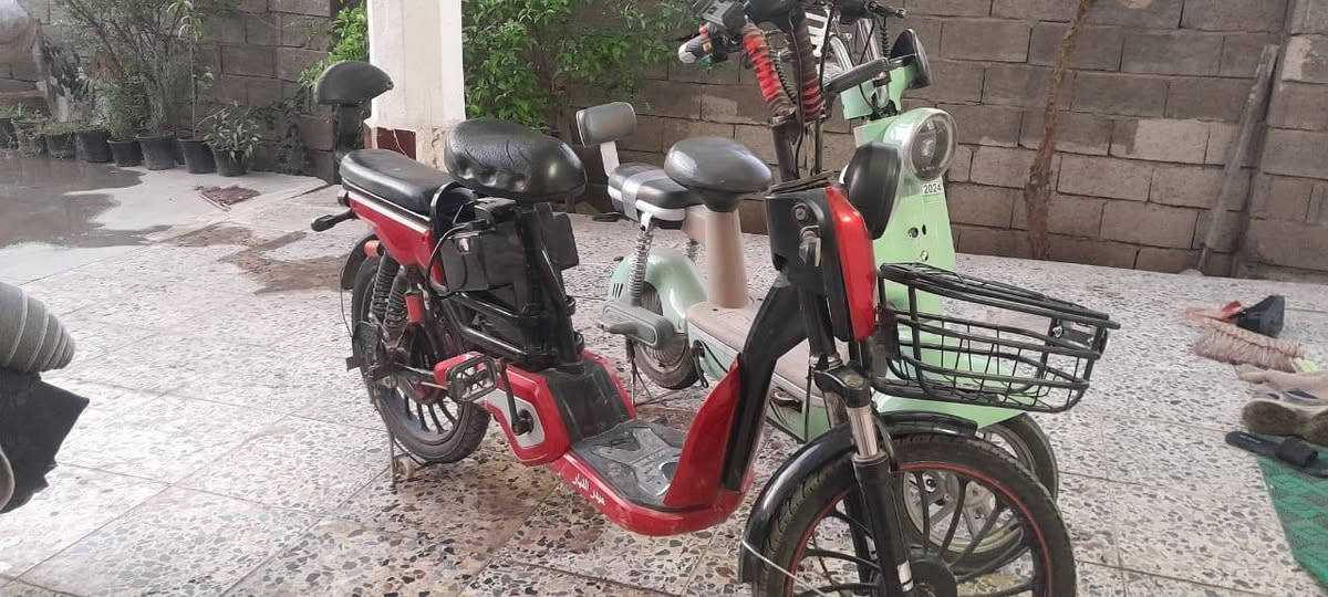 السلام عليكم هذني دراجات للبيع فول موصفات السعر الدراجه الأولى 250 وسعر الدراجه الثانيه 280 وبيهن مجال للطيبين العنوان بغداد الدورة البوعيثة بداية سيطره البوعيثة مجمع السلام رقم الهاتف ***********
