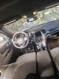 جيب لاريدو 2020 مكينه وكير مكفولات حدادة وتبريد مكفول السيارة ماشية 87...