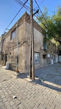 سلام وعليكم دار للبيع 100 م بدايت الف دار  استفسار07706203398