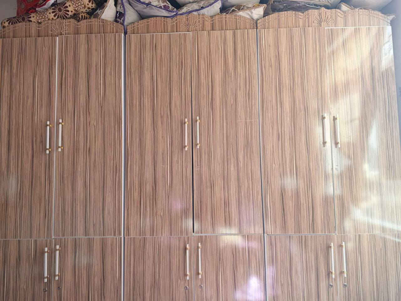 السلام عليكم.غرفه للبيع
جديده اشتريته قبل ٣ اشهر  وحييل نضيفه 
(سبب البيع اريد اشيل ودرب بعيد وحرمات لتكسر.)
السعر ٥٥٠ وبيها مجال قليل حك الجيه 
تشوف بعينك تفحصها على راحتك .والف هلا
للاستفسار ***********
#مكلف٠بالنشر
